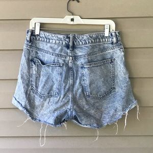 Pacsun Frayed Mom Shorts- Size 29